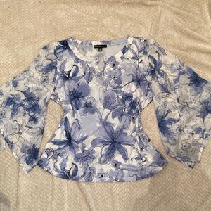NWT Sara Michelle Blue Floral Blouse